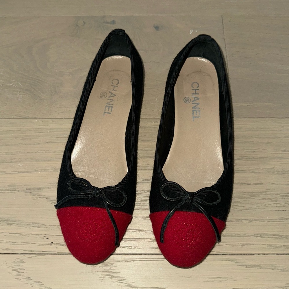 Authentic Chanel Wool Ballet Flats